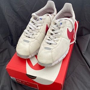 Forest Gump Nike Cortez’s